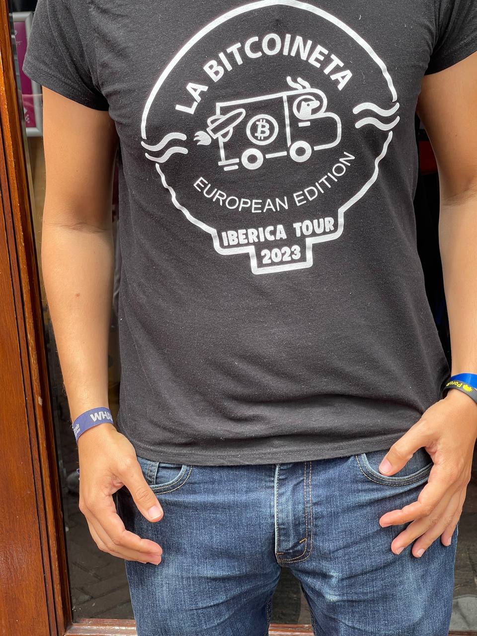 Regular Ticket + Bitcoineta T-shirt (Men M size)